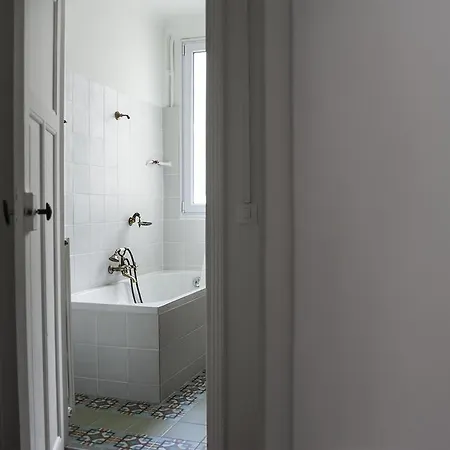 Apartment Near Pere Lachaise Paris